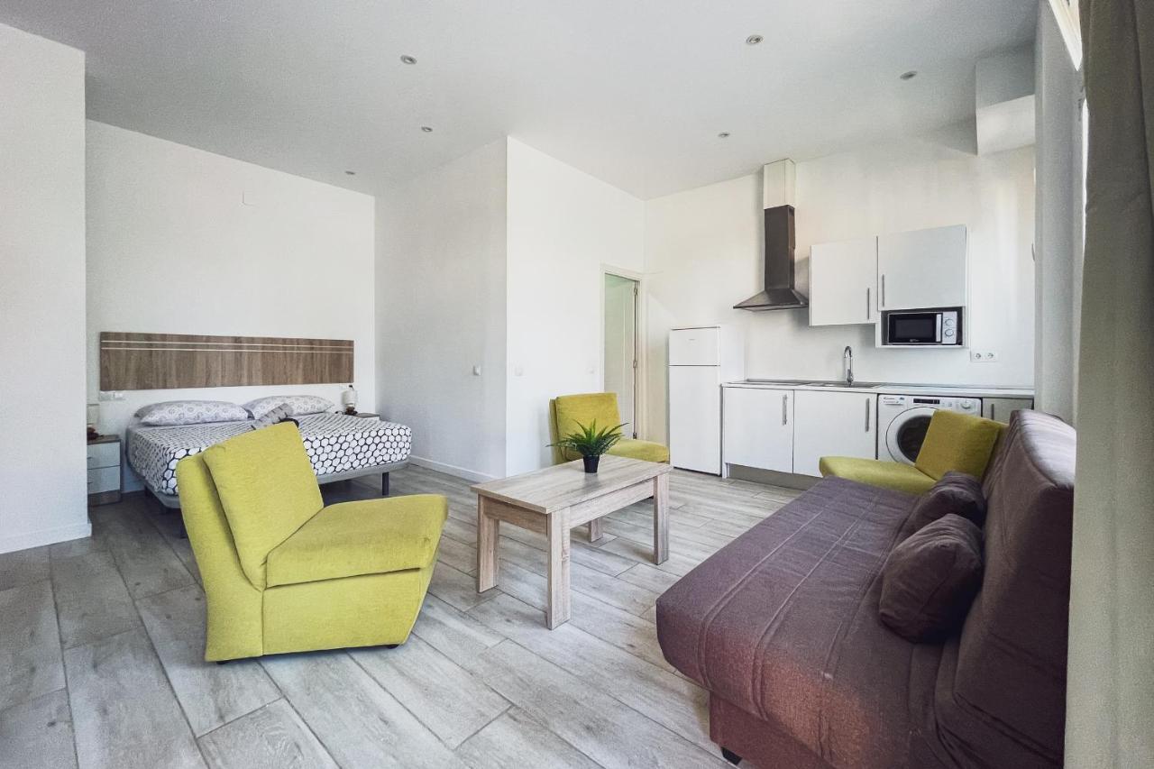 Malaga Velarde Center 3 Apartment Exterior photo